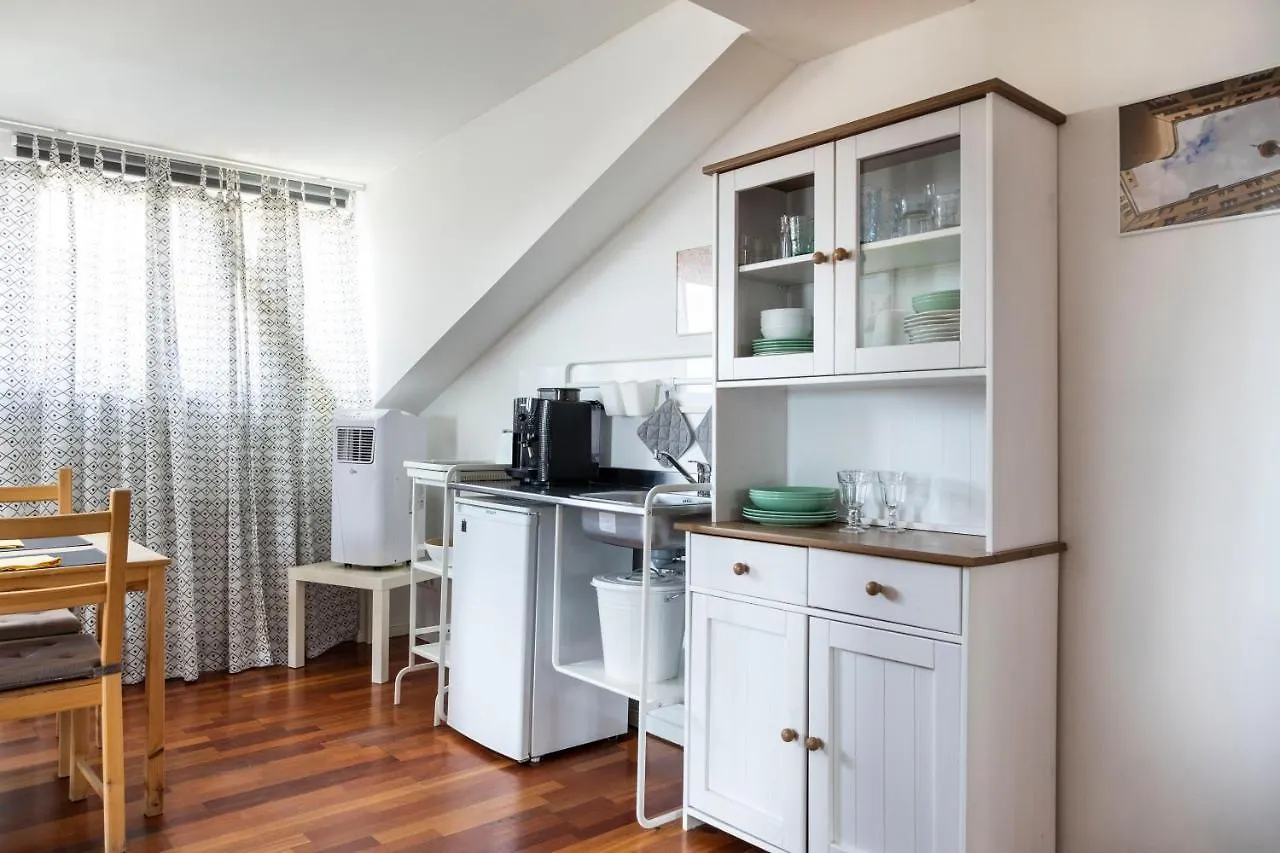 Urban Rooftop Apartment - Berlin Mitte +A/C