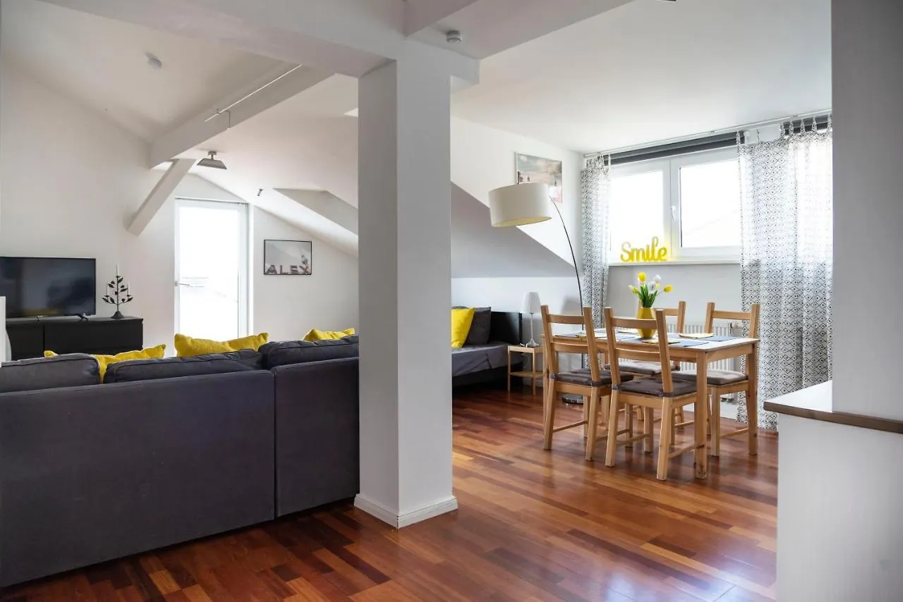 Urban Rooftop Apartment - Berlin Mitte +A/C